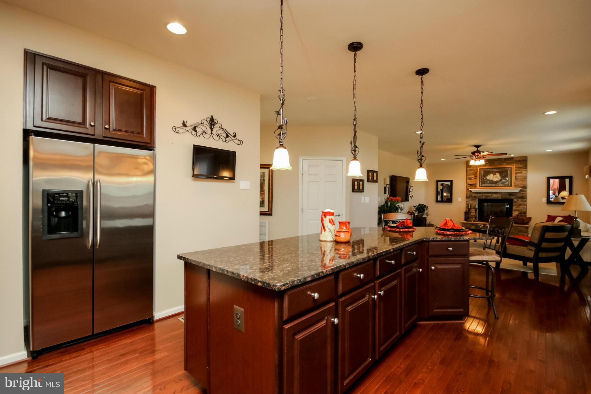 ESTATES AT LEE'S PARKE - Residential