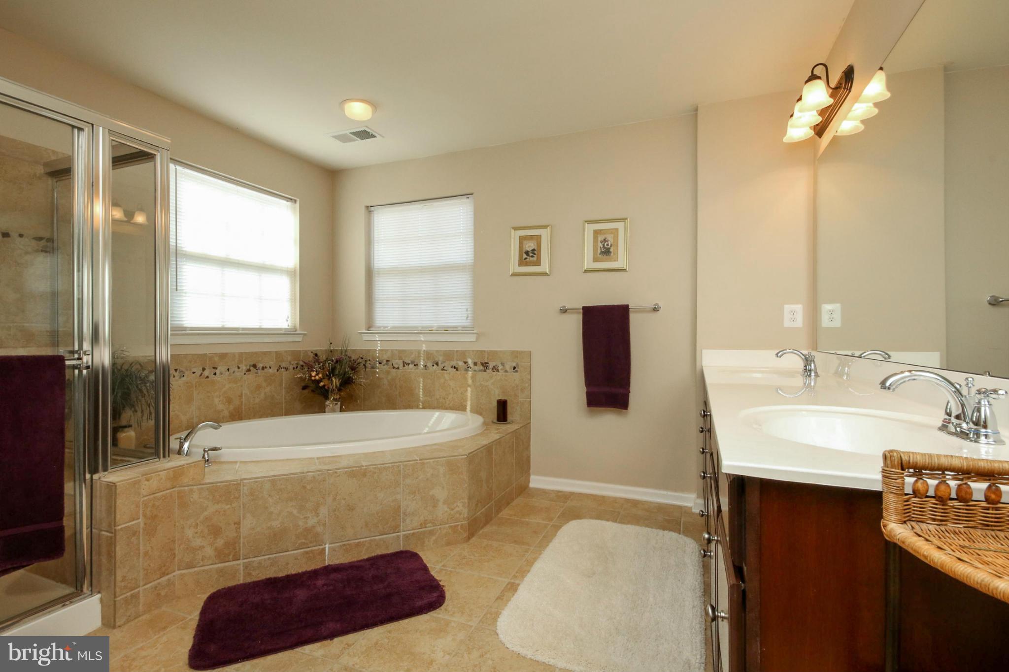 ESTATES AT LEE'S PARKE - Residential