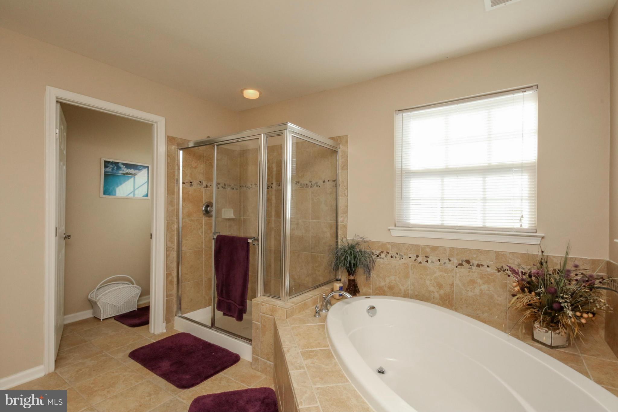 ESTATES AT LEE'S PARKE - Residential