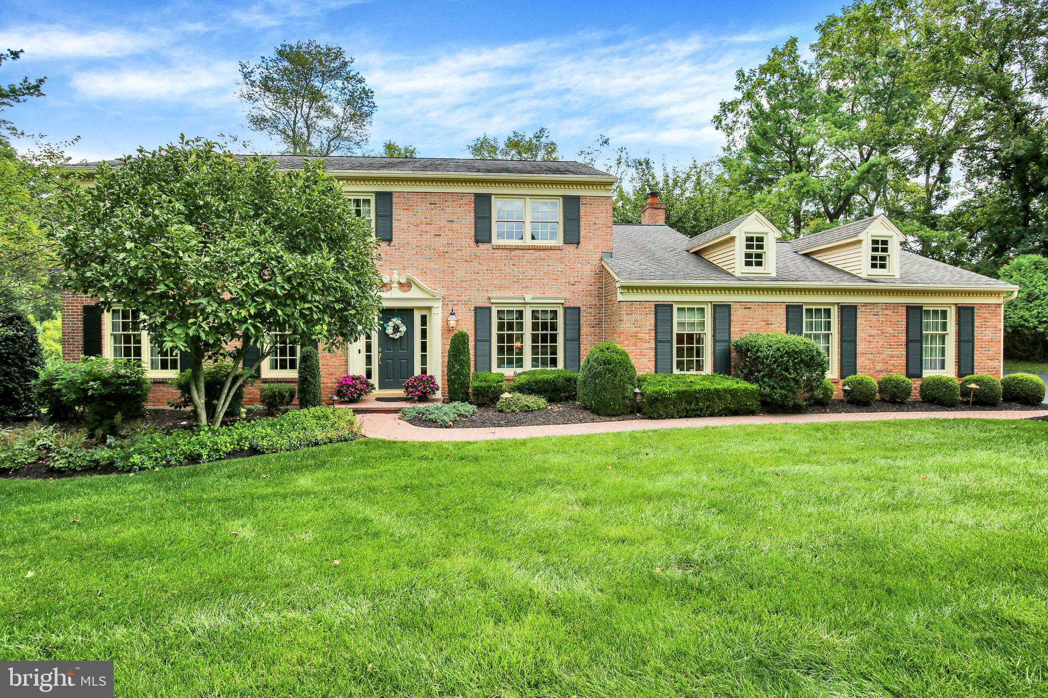 1332 N TULIP DRIVE