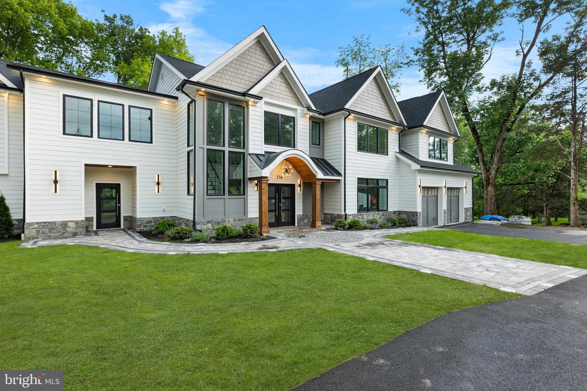 116 HUNT DRIVE
