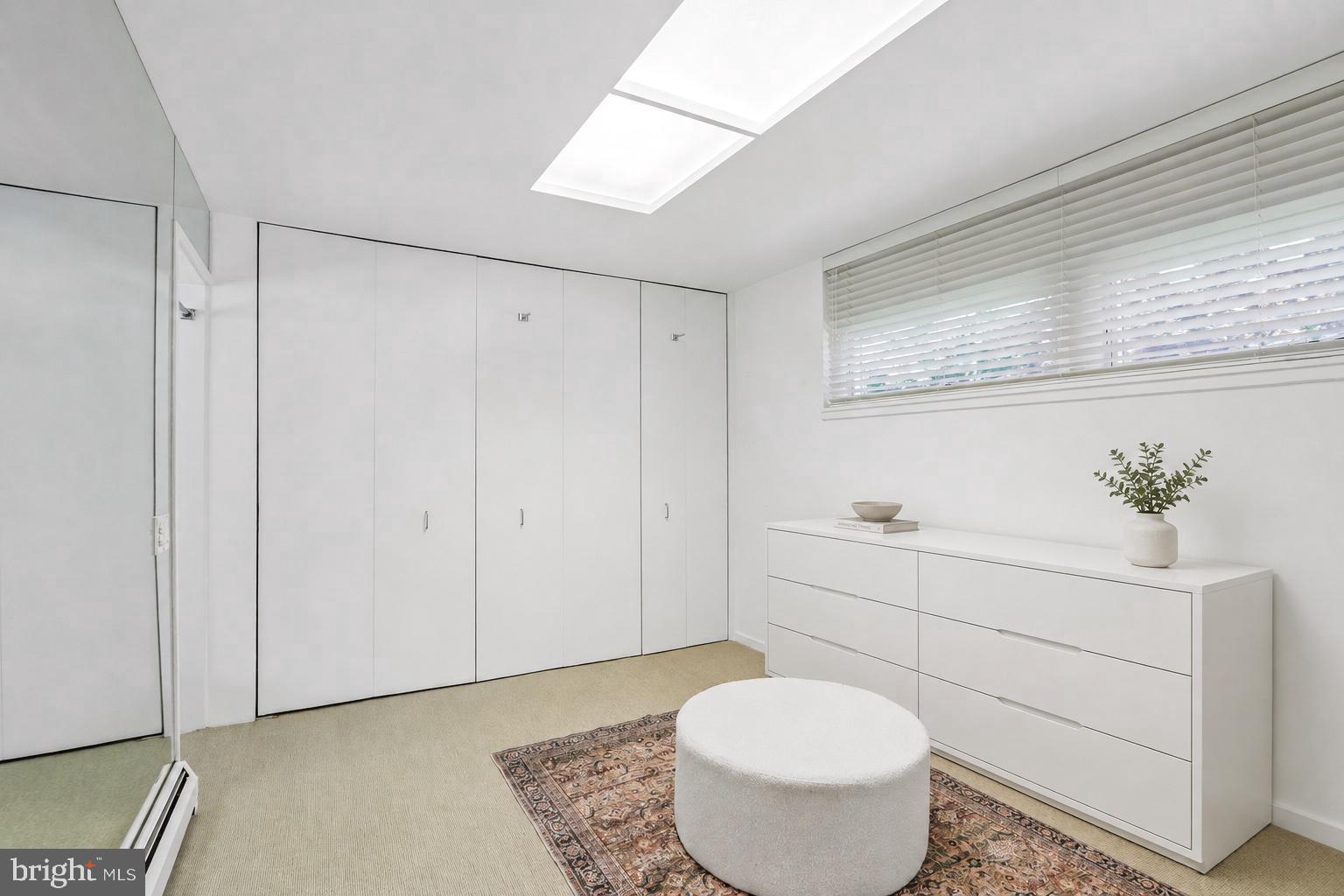 MEADOW BROOK - Residential