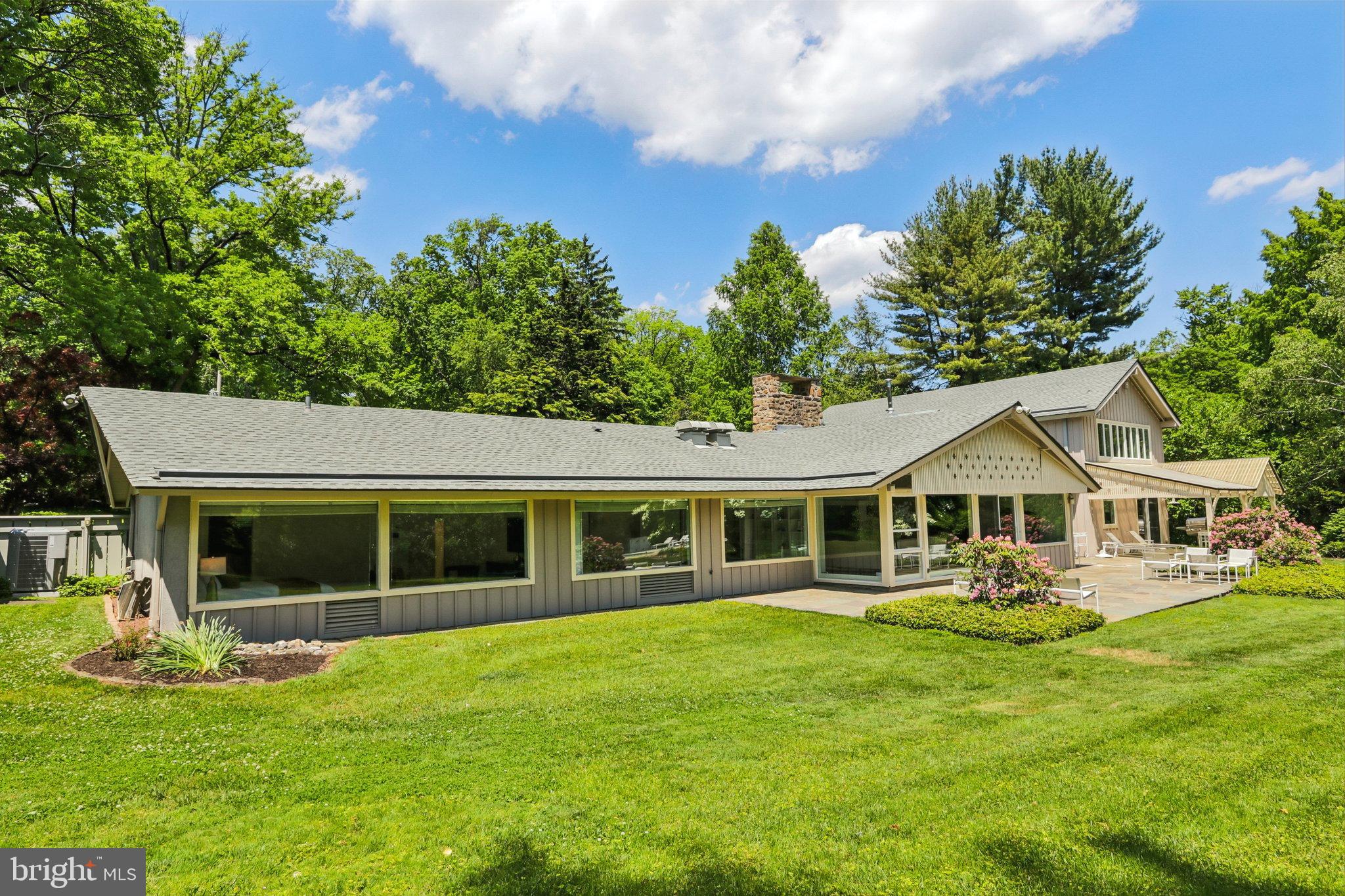 MEADOW BROOK - Residential