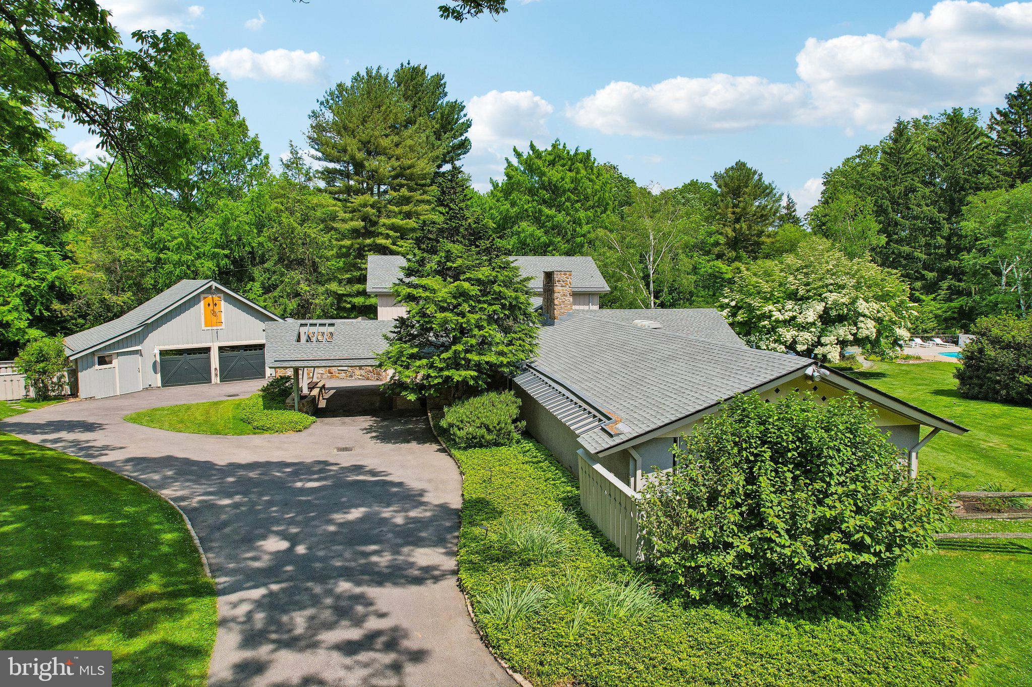 MEADOW BROOK - Residential