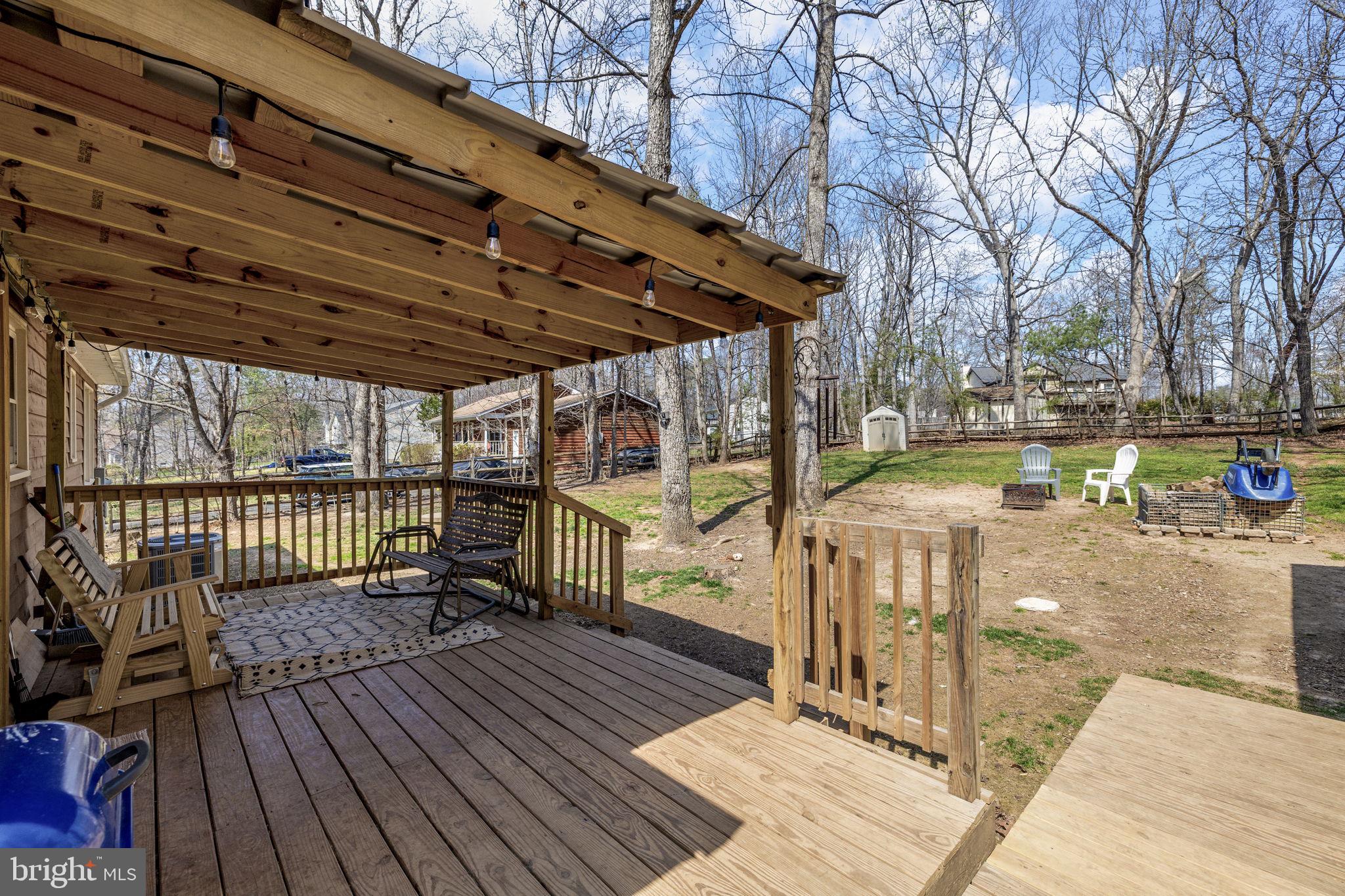 LAKE WILDERNESS - Residential