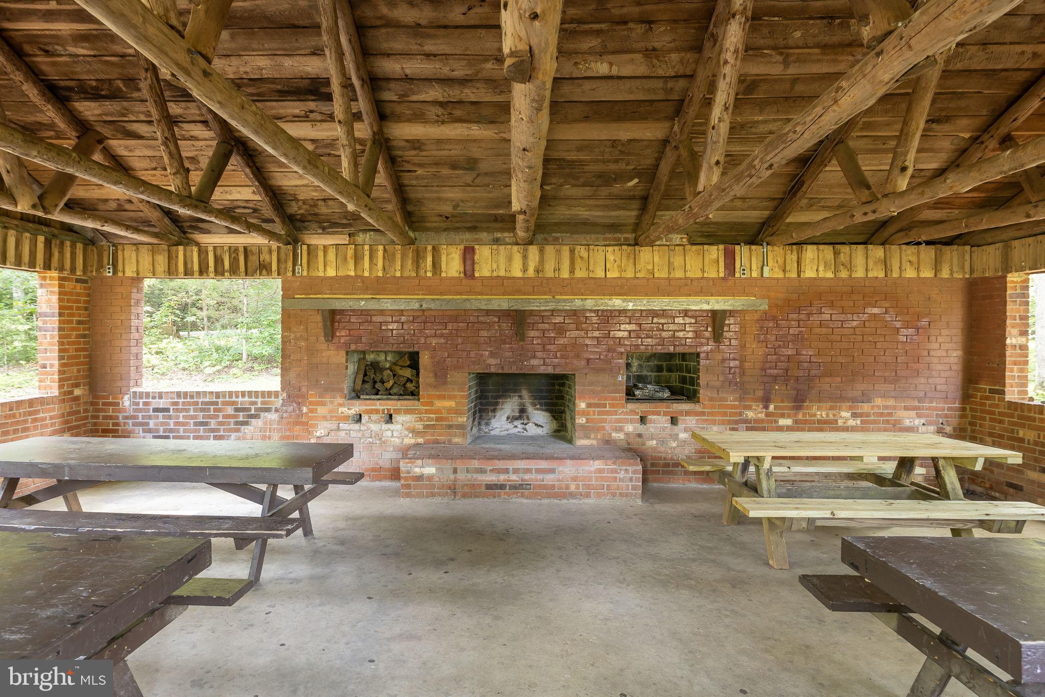 LAKE WILDERNESS - Residential