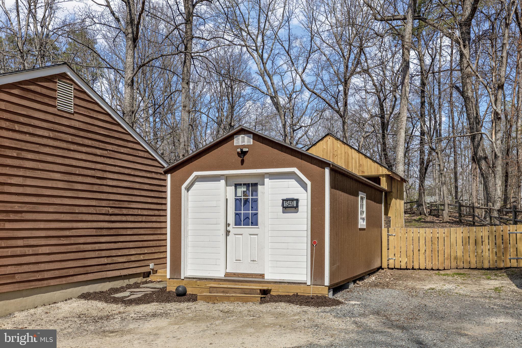 LAKE WILDERNESS - Residential