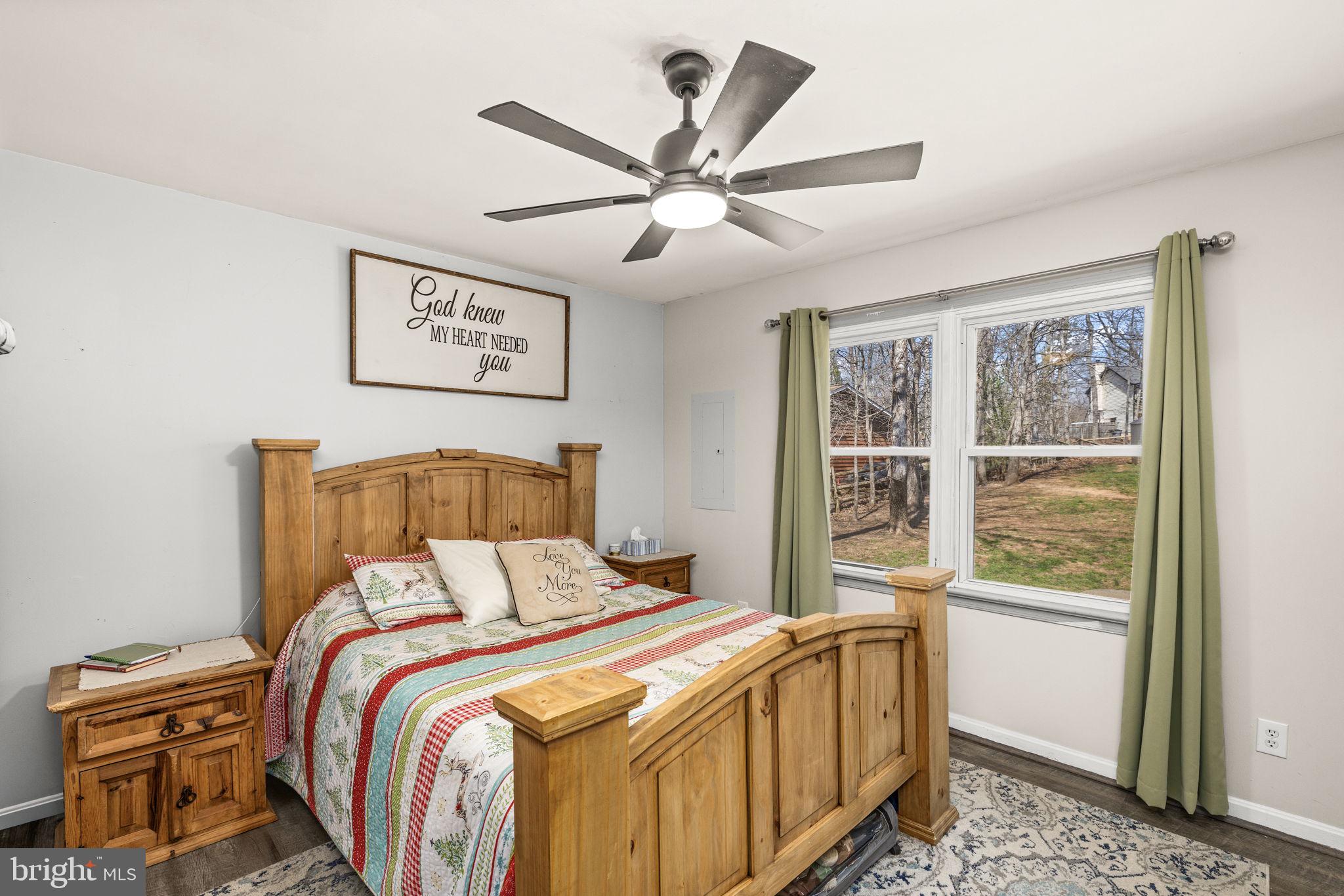 LAKE WILDERNESS - Residential