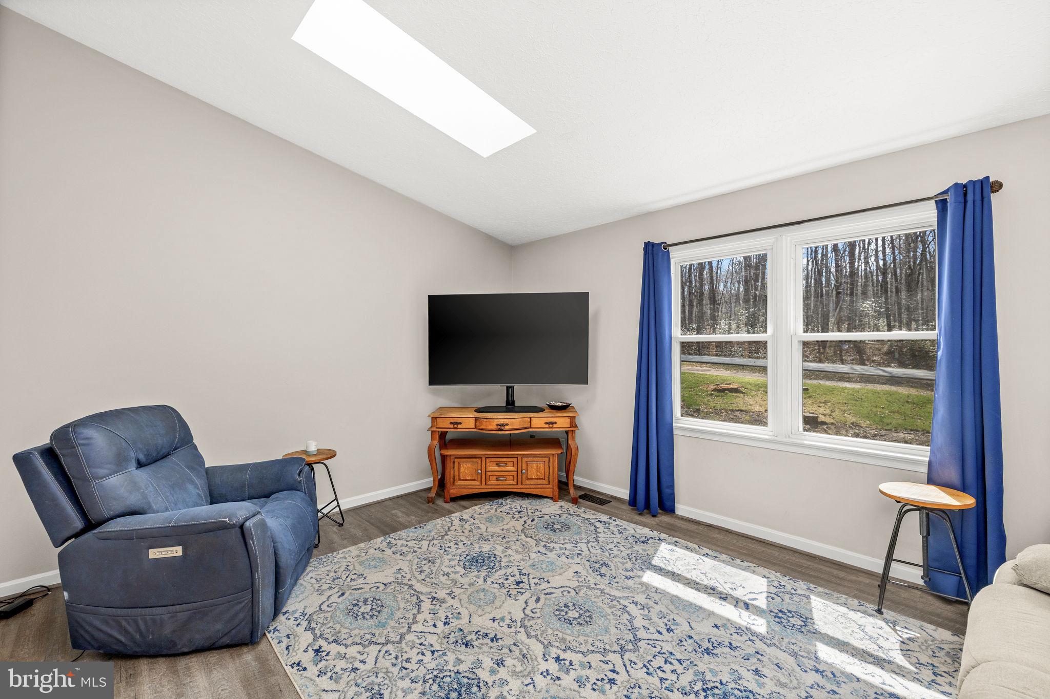 LAKE WILDERNESS - Residential