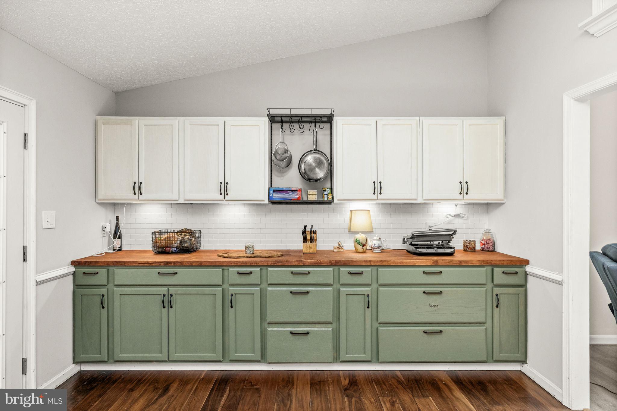 LAKE WILDERNESS - Residential