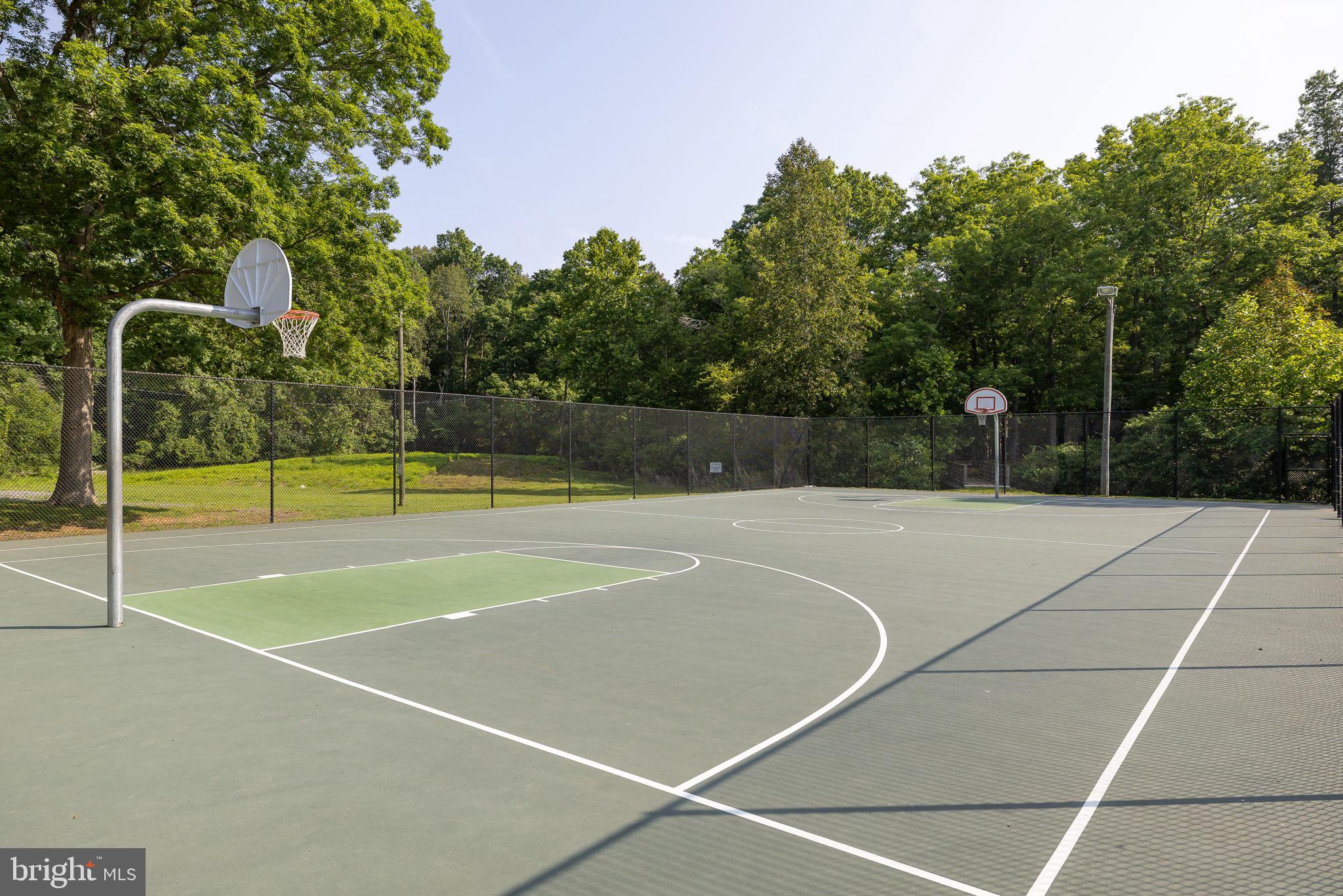 LAKE WILDERNESS - Residential