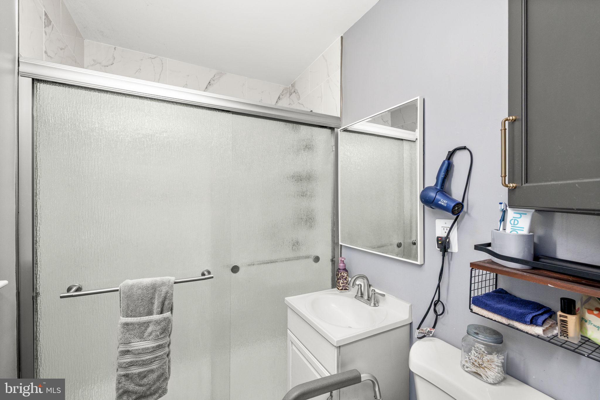 LAKE WILDERNESS - Residential