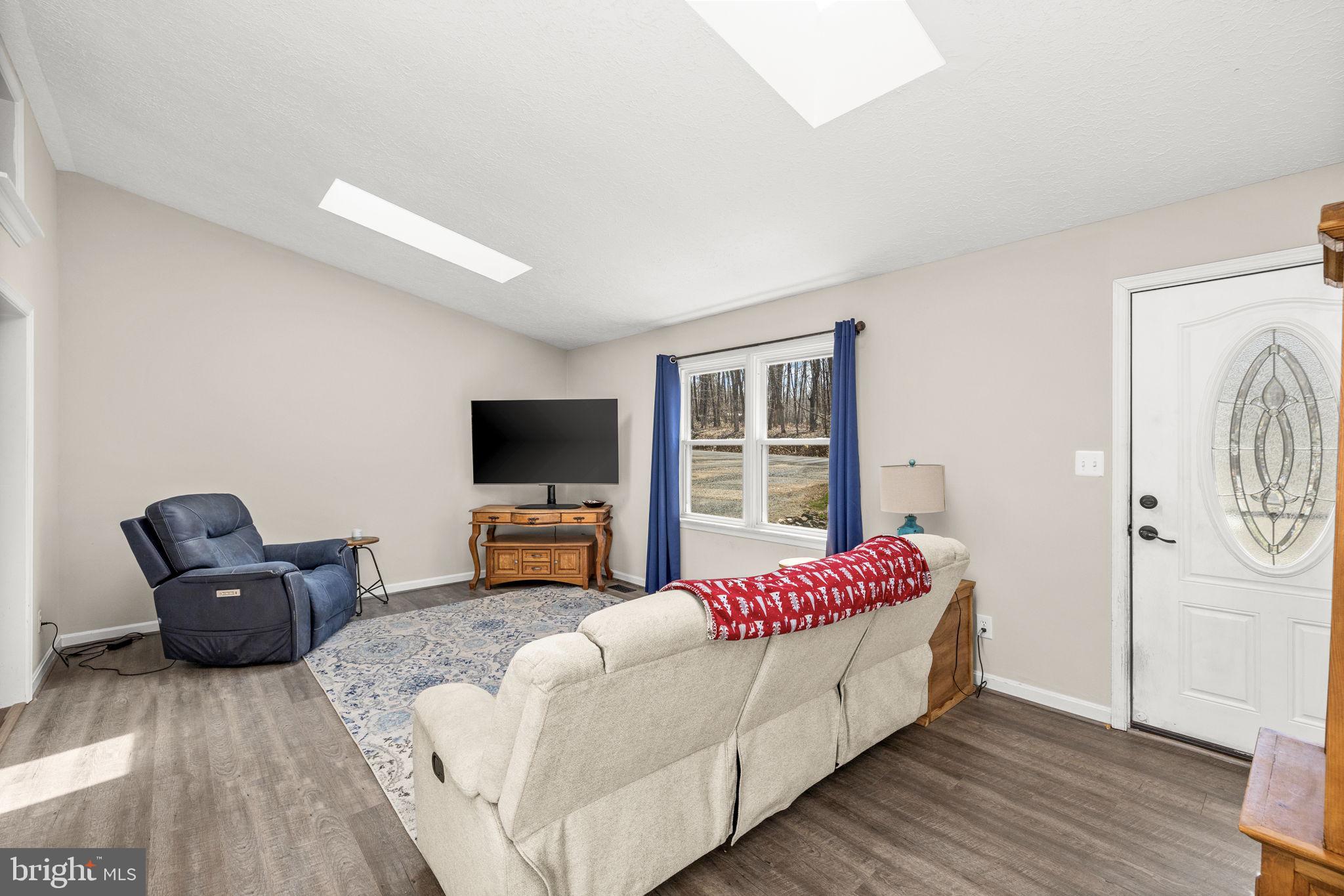 LAKE WILDERNESS - Residential