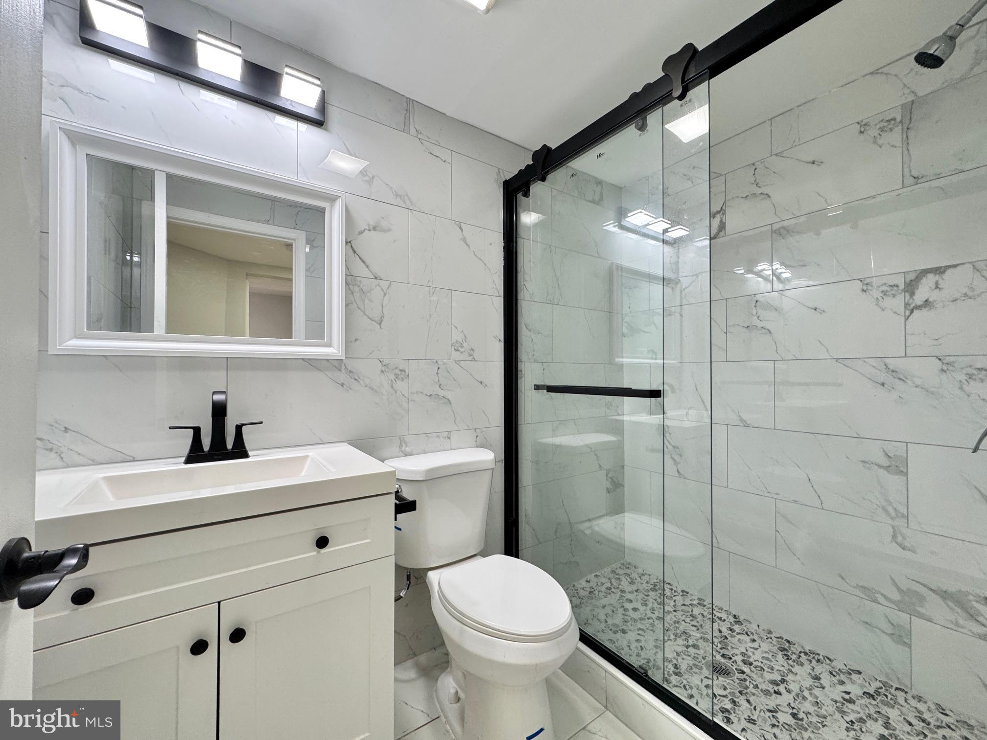 CHINATOWN - Residential Lease