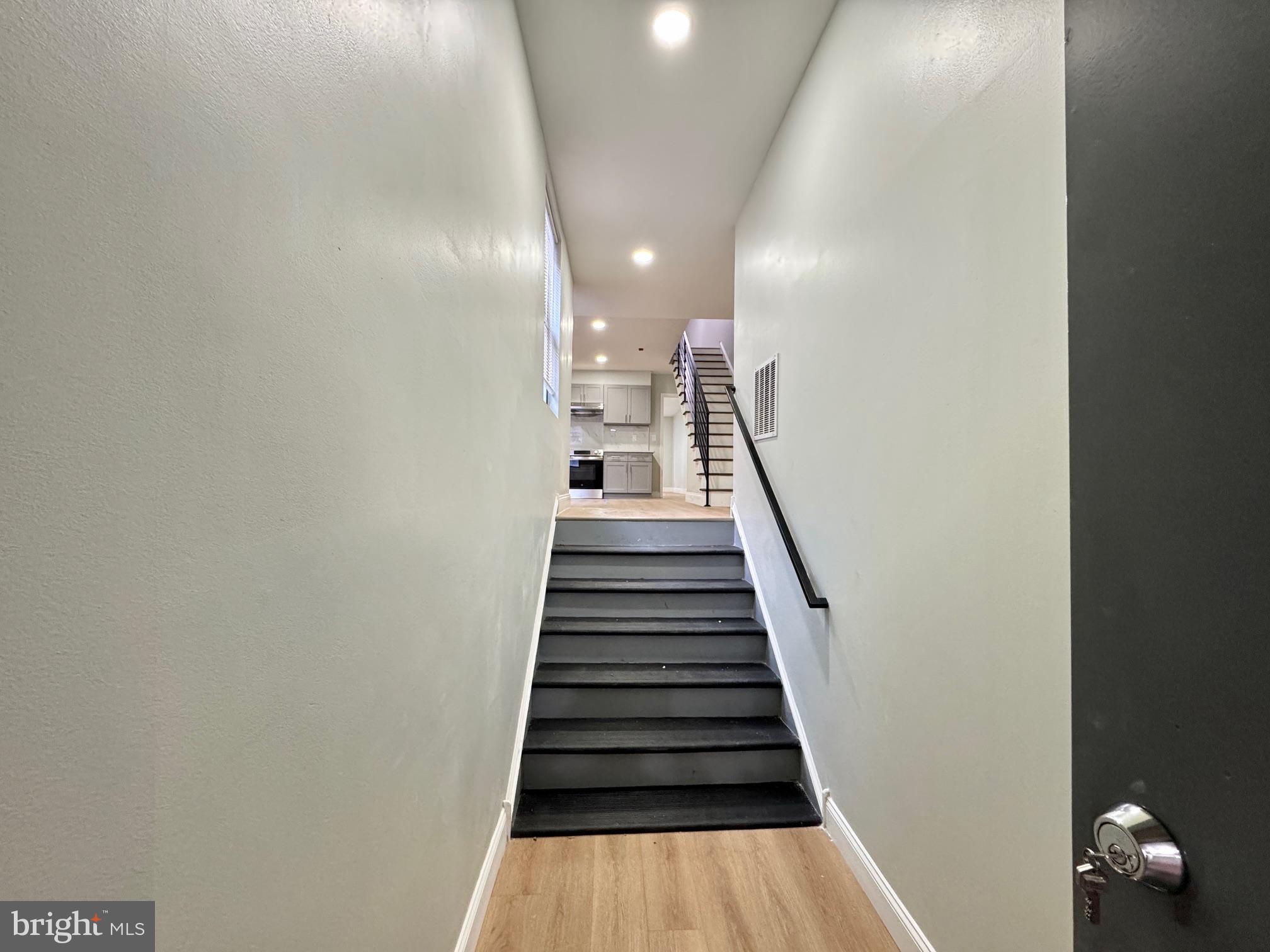 CHINATOWN - Residential Lease