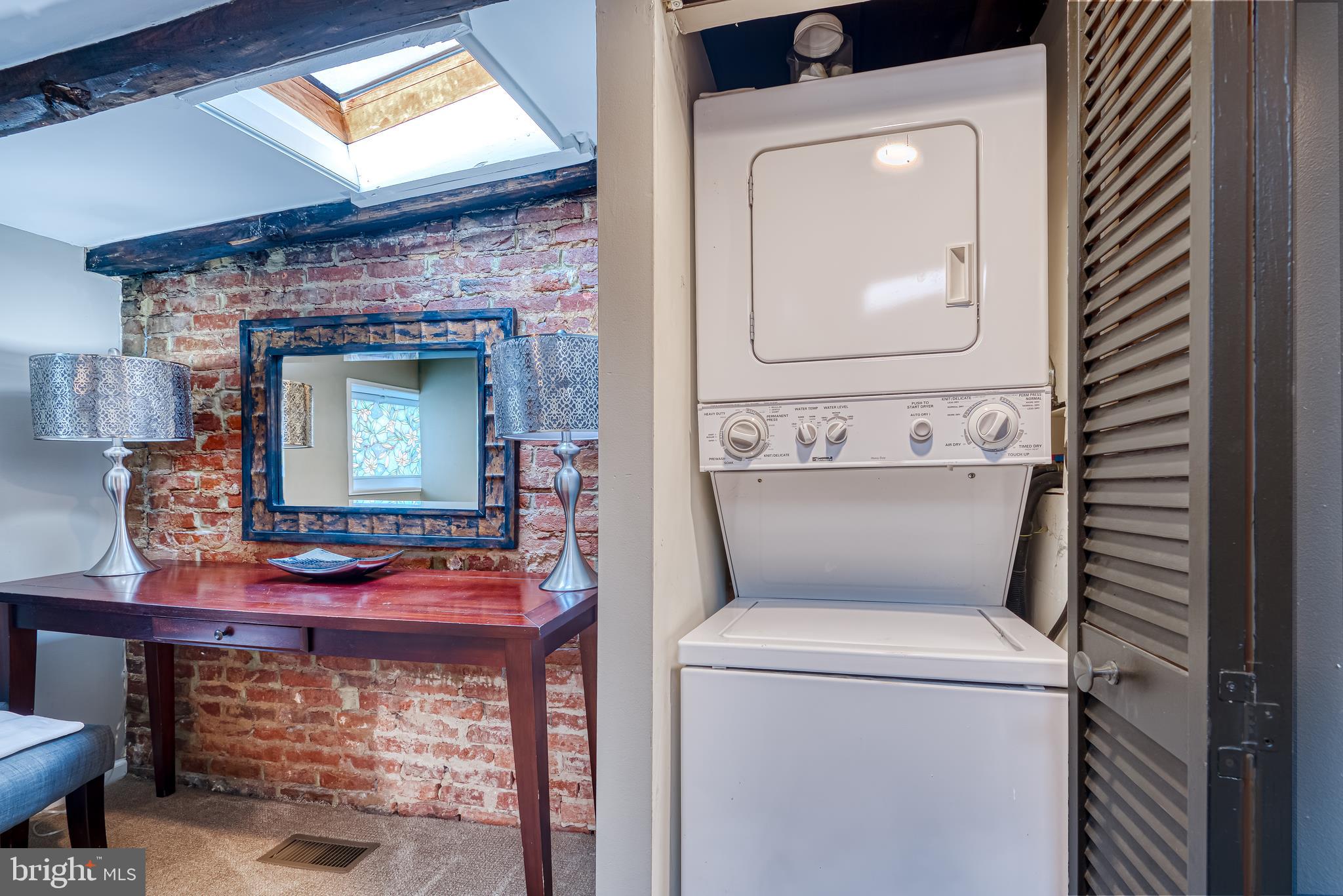 FELLS POINT HISTORIC DISTRICT - Residential Lease