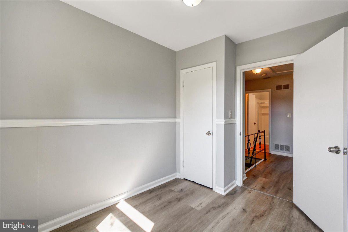 COUNTRY RIDGE - Residential