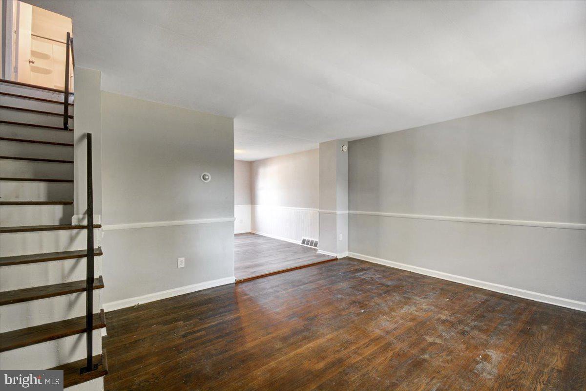 COUNTRY RIDGE - Residential