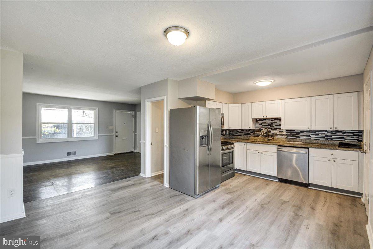 COUNTRY RIDGE - Residential