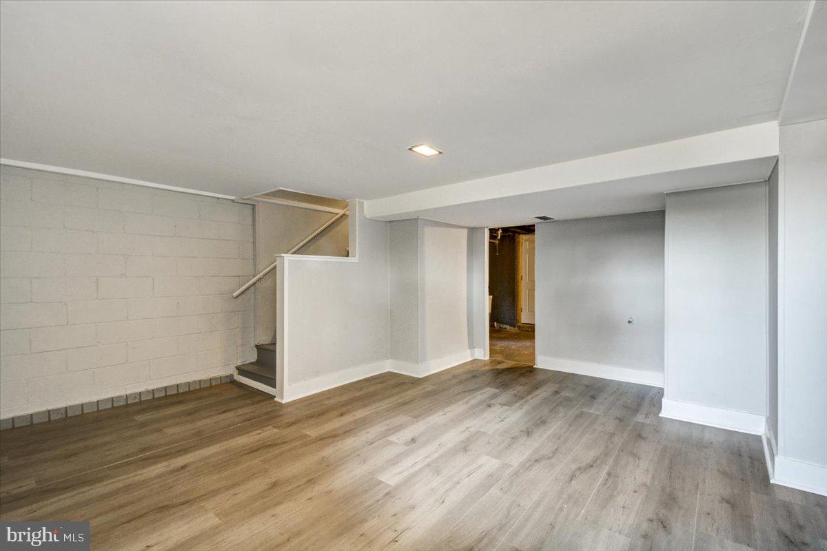 COUNTRY RIDGE - Residential