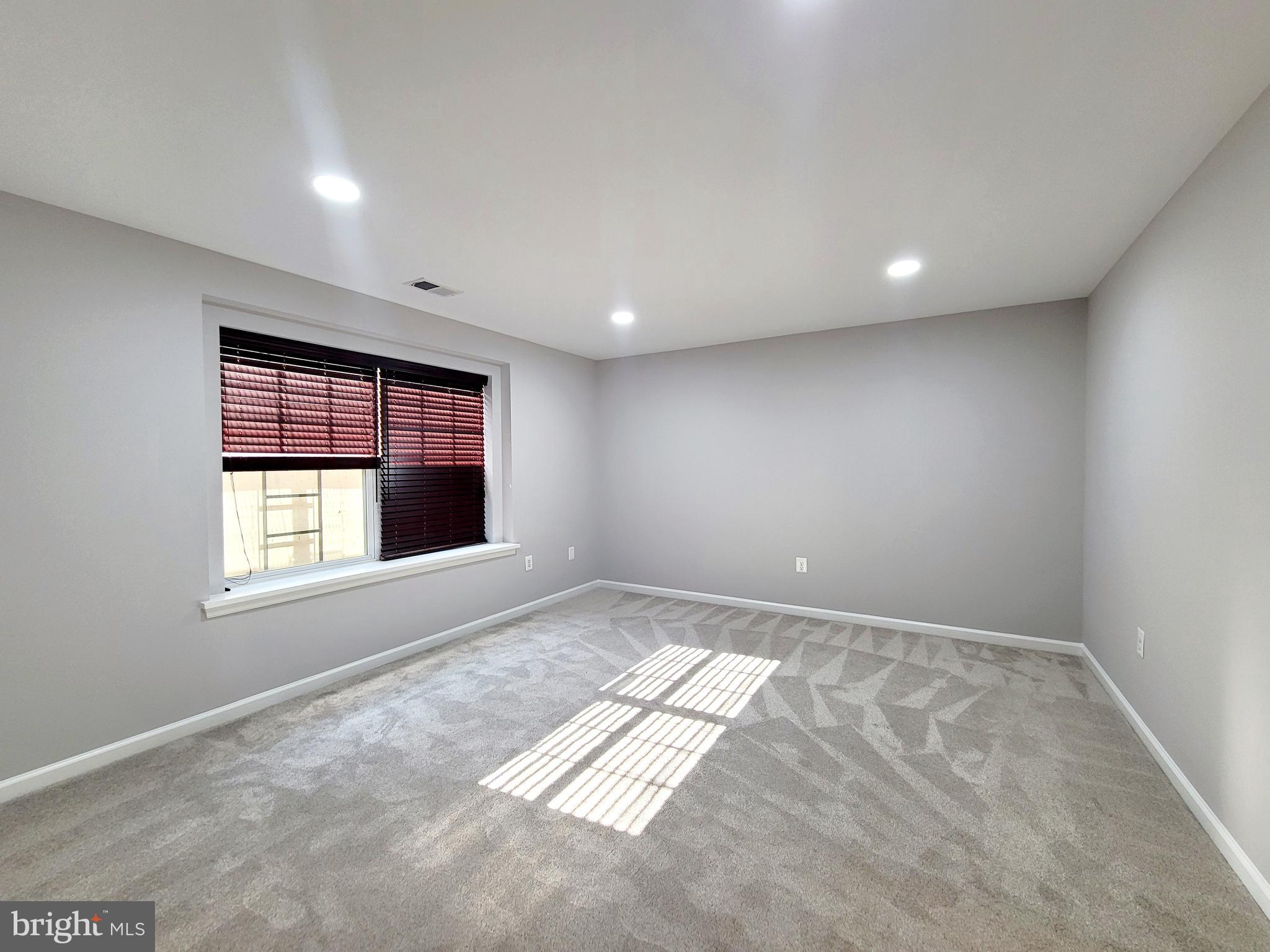 DAWKINS RIDGE - Residential Lease