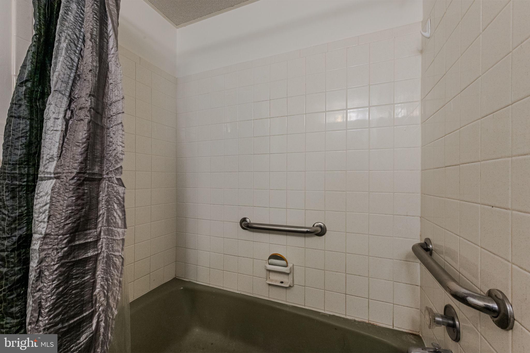 RIVER PARK CONDO - Residential