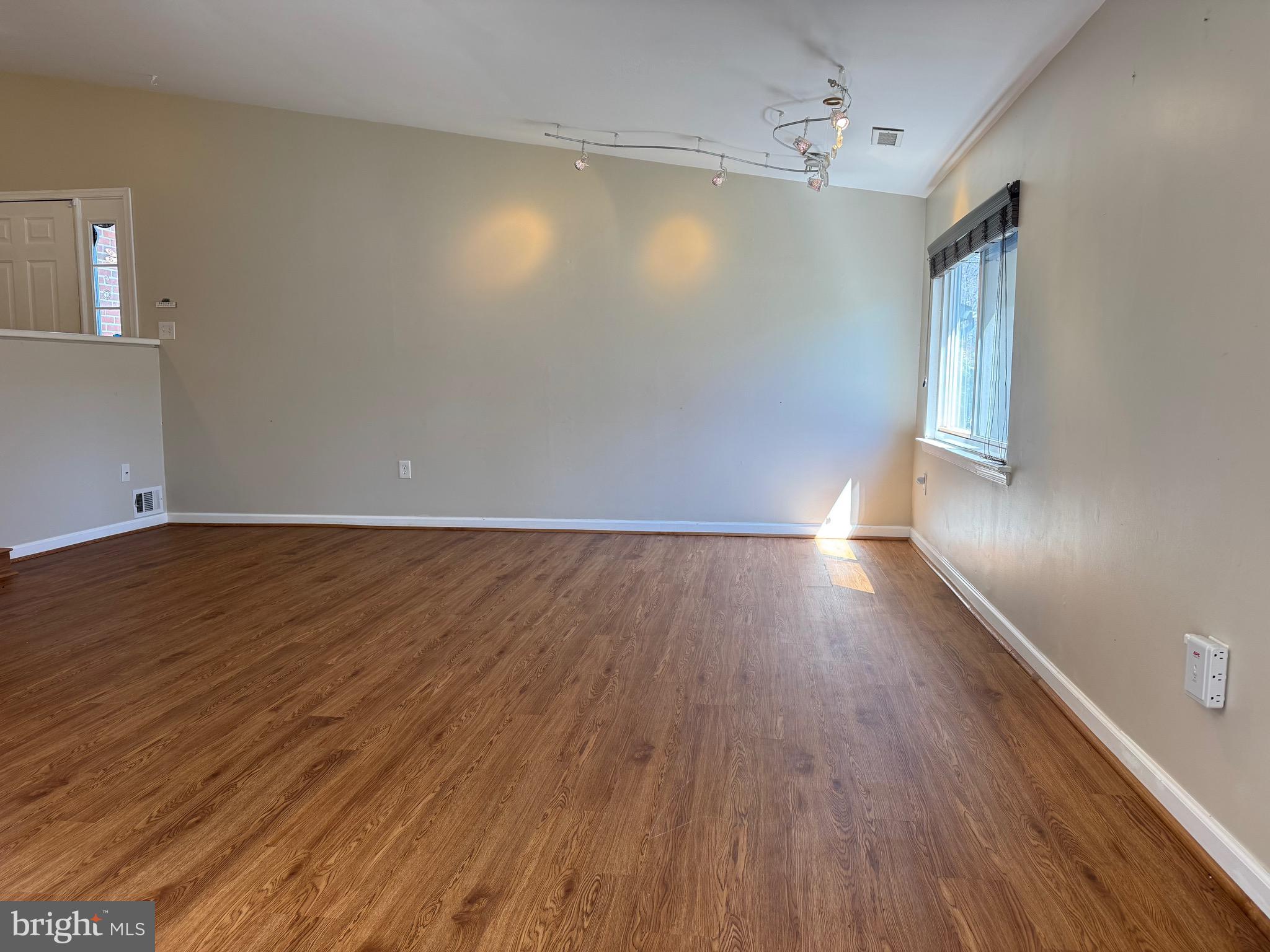 CHATHAM LANE - Residential