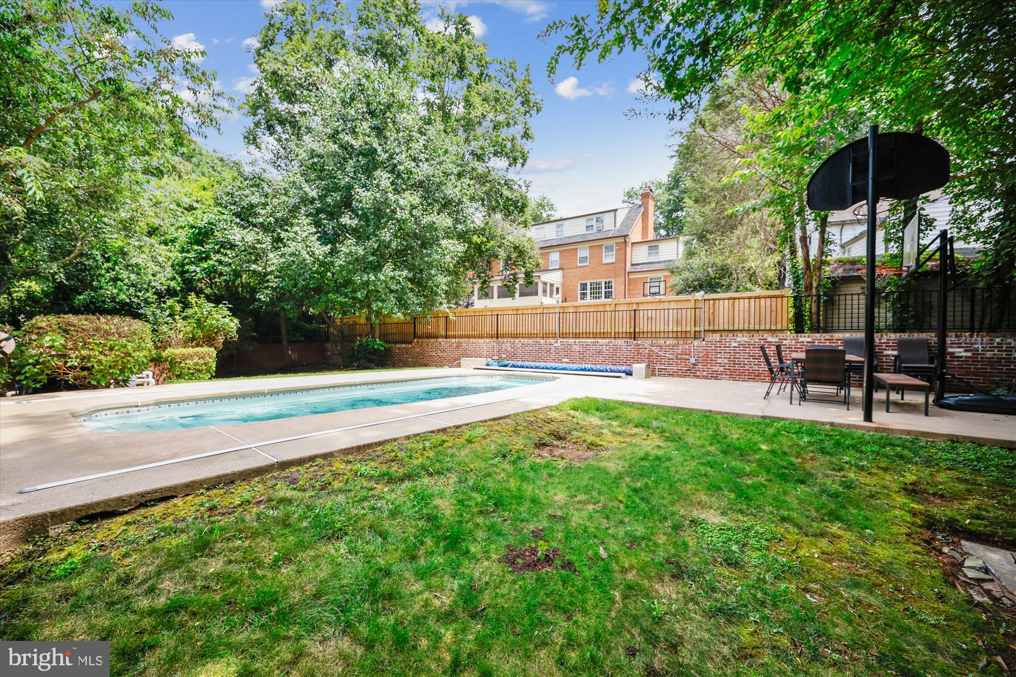 WESTWOOD - Residential