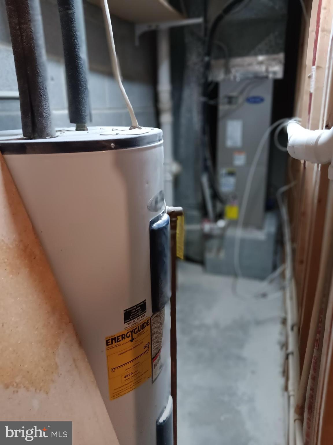 AMBER MEADOWS - Residential