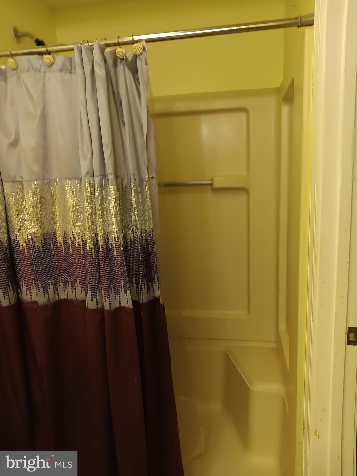 AMBER MEADOWS - Residential