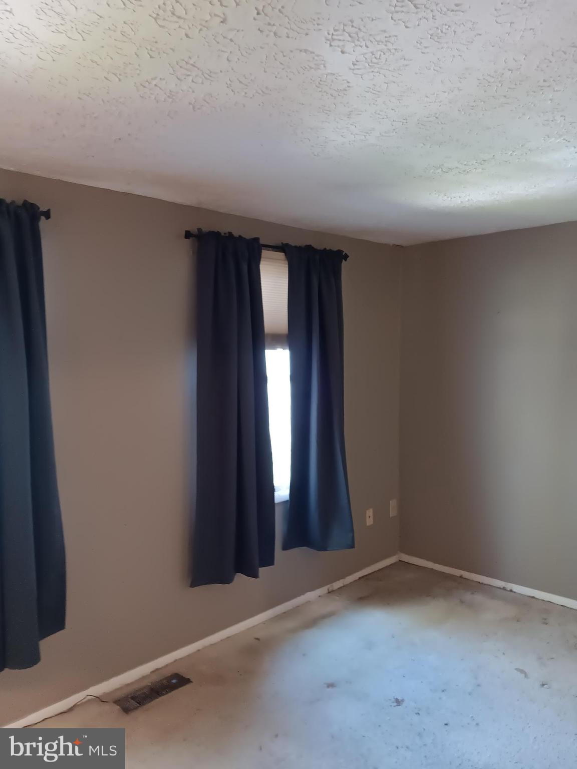 AMBER MEADOWS - Residential