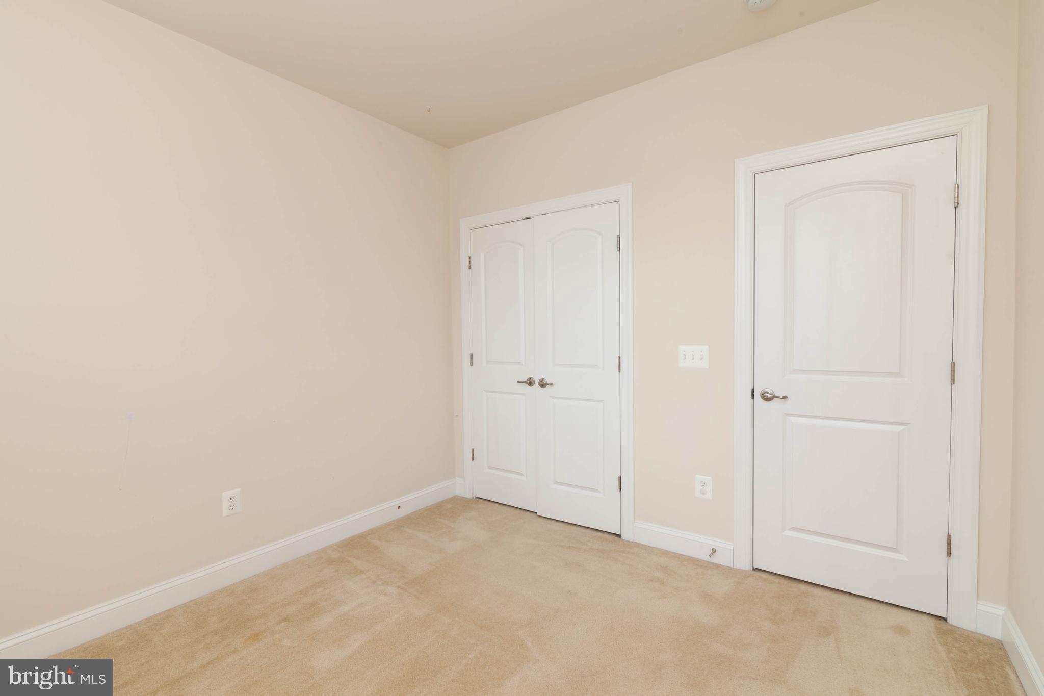 POTOMAC CLUB - Residential