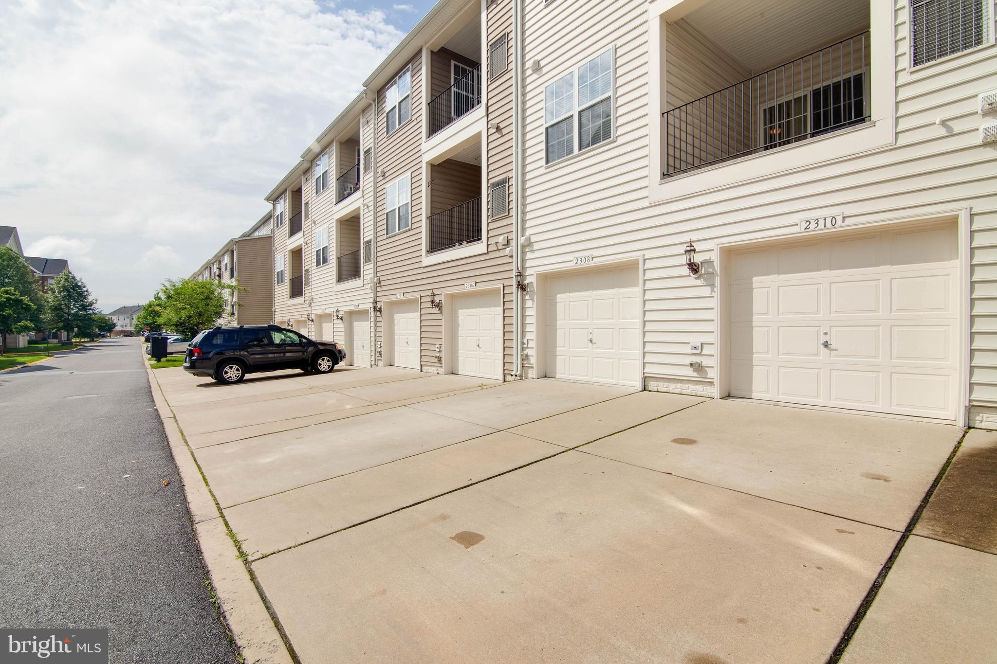 POTOMAC CLUB - Residential