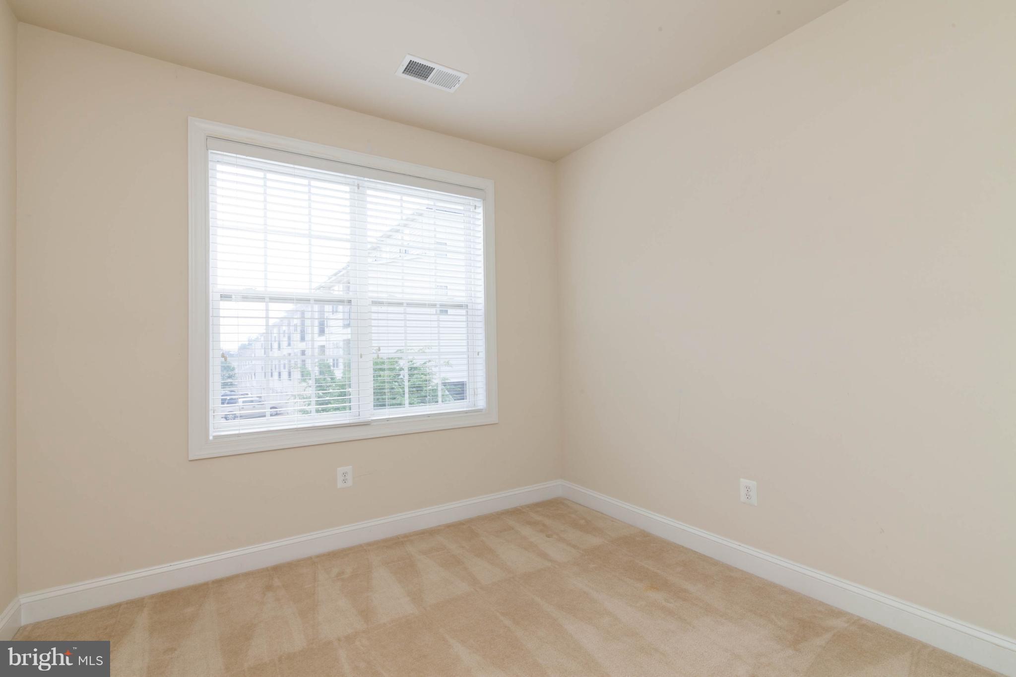 POTOMAC CLUB - Residential