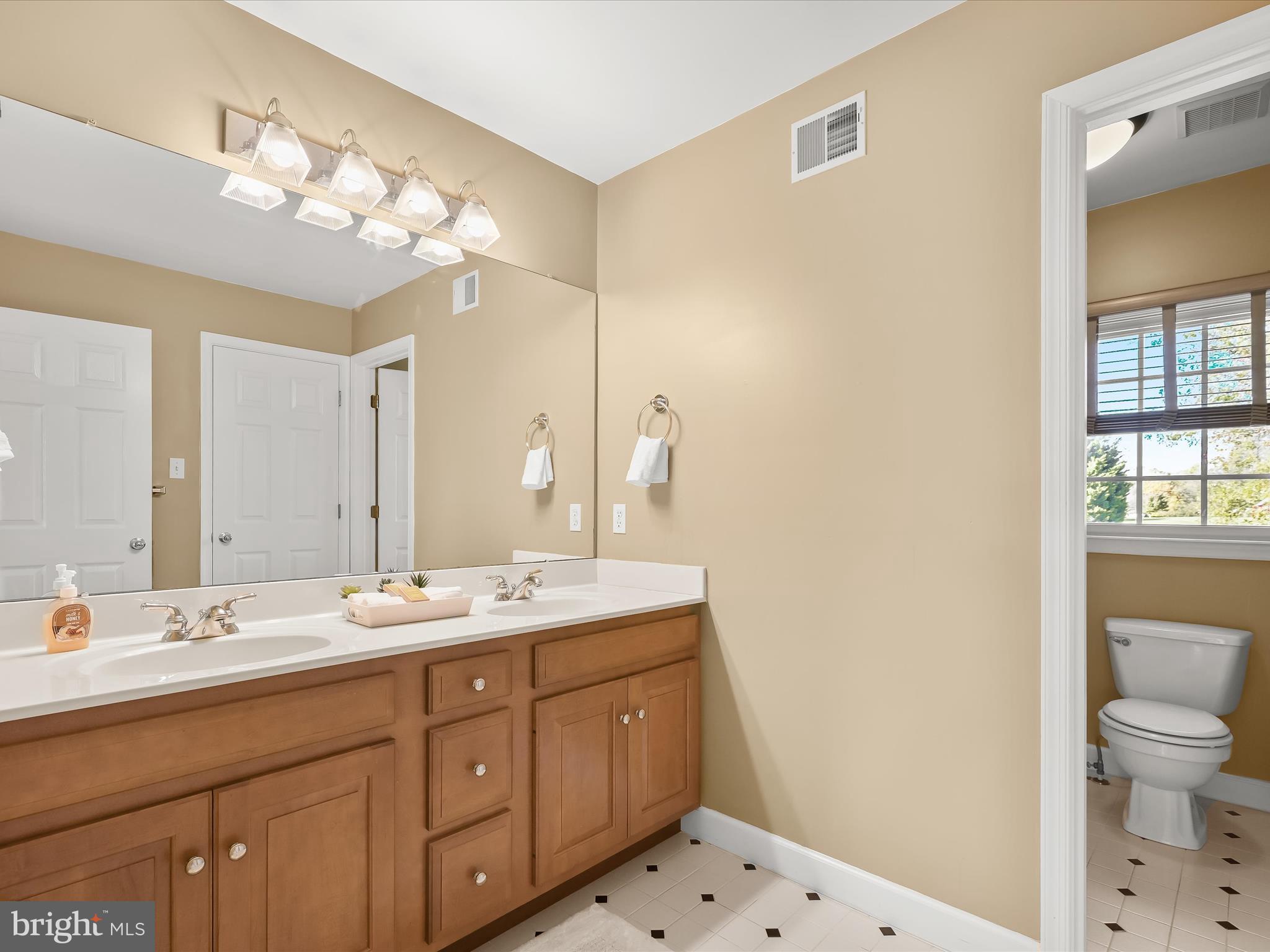 WELLINGTON - Residential