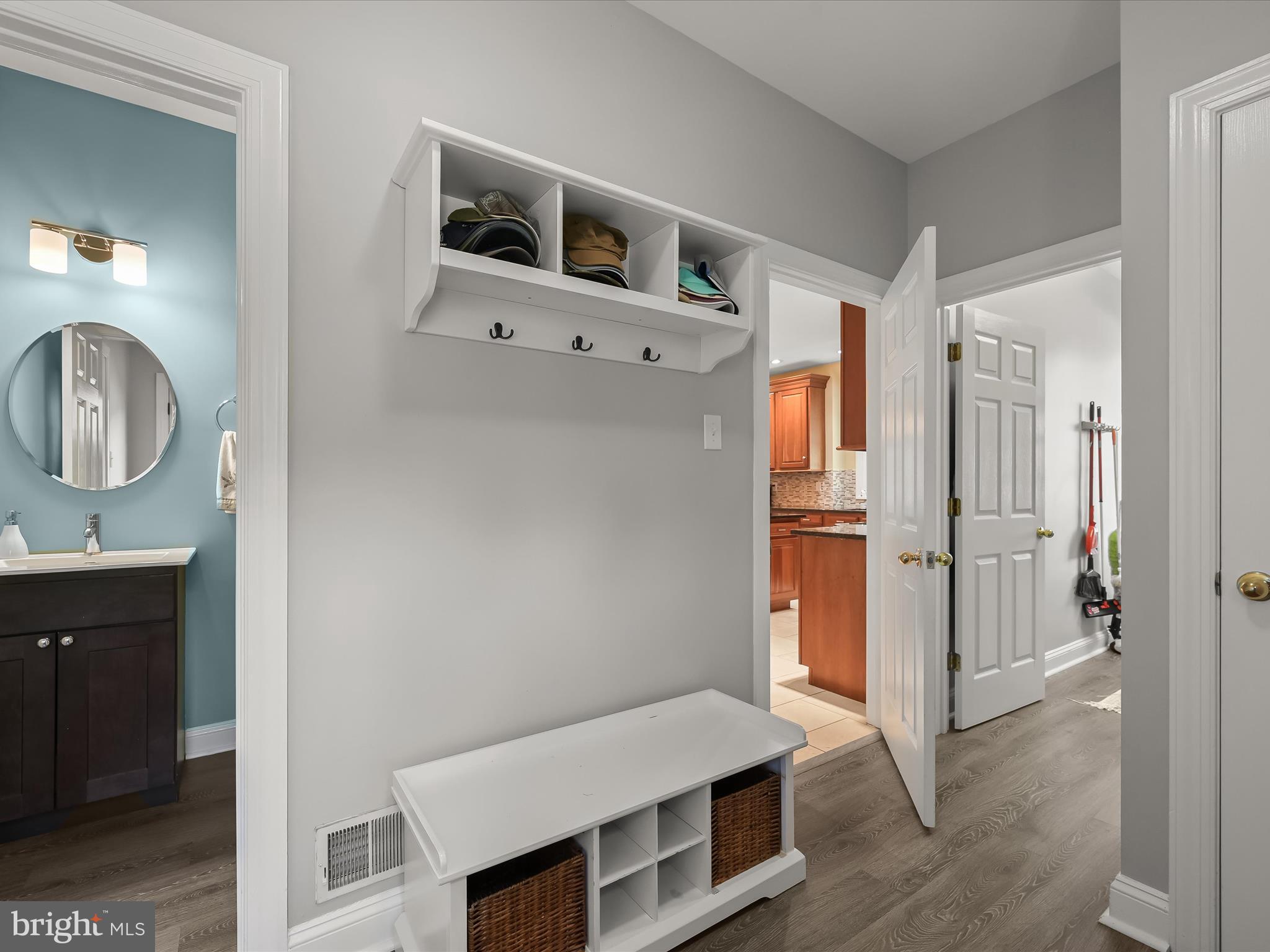 WELLINGTON - Residential