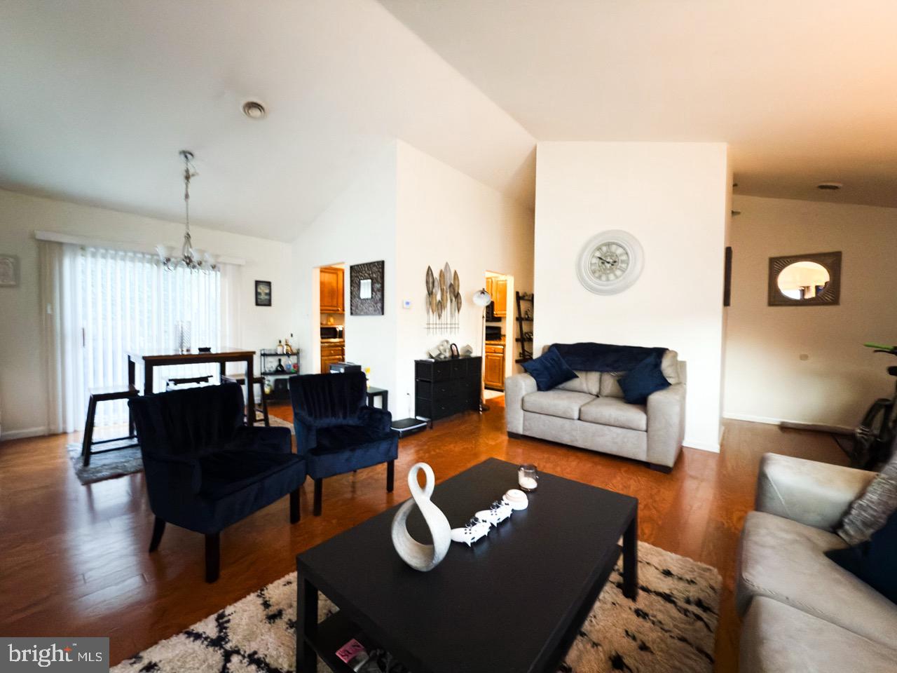 4808 COLONEL BROOKE COURT 304