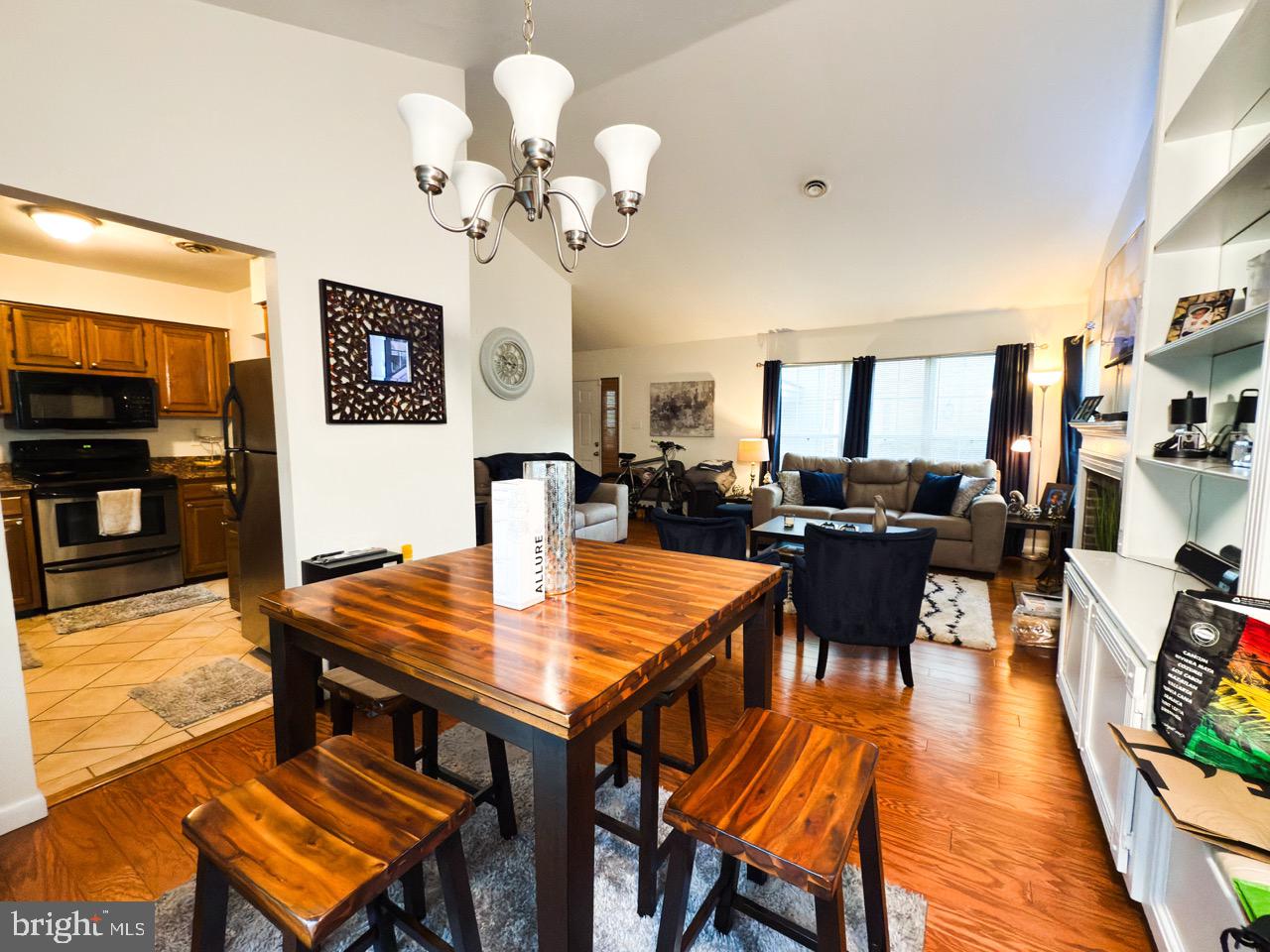 MARLBOROUGH - Residential