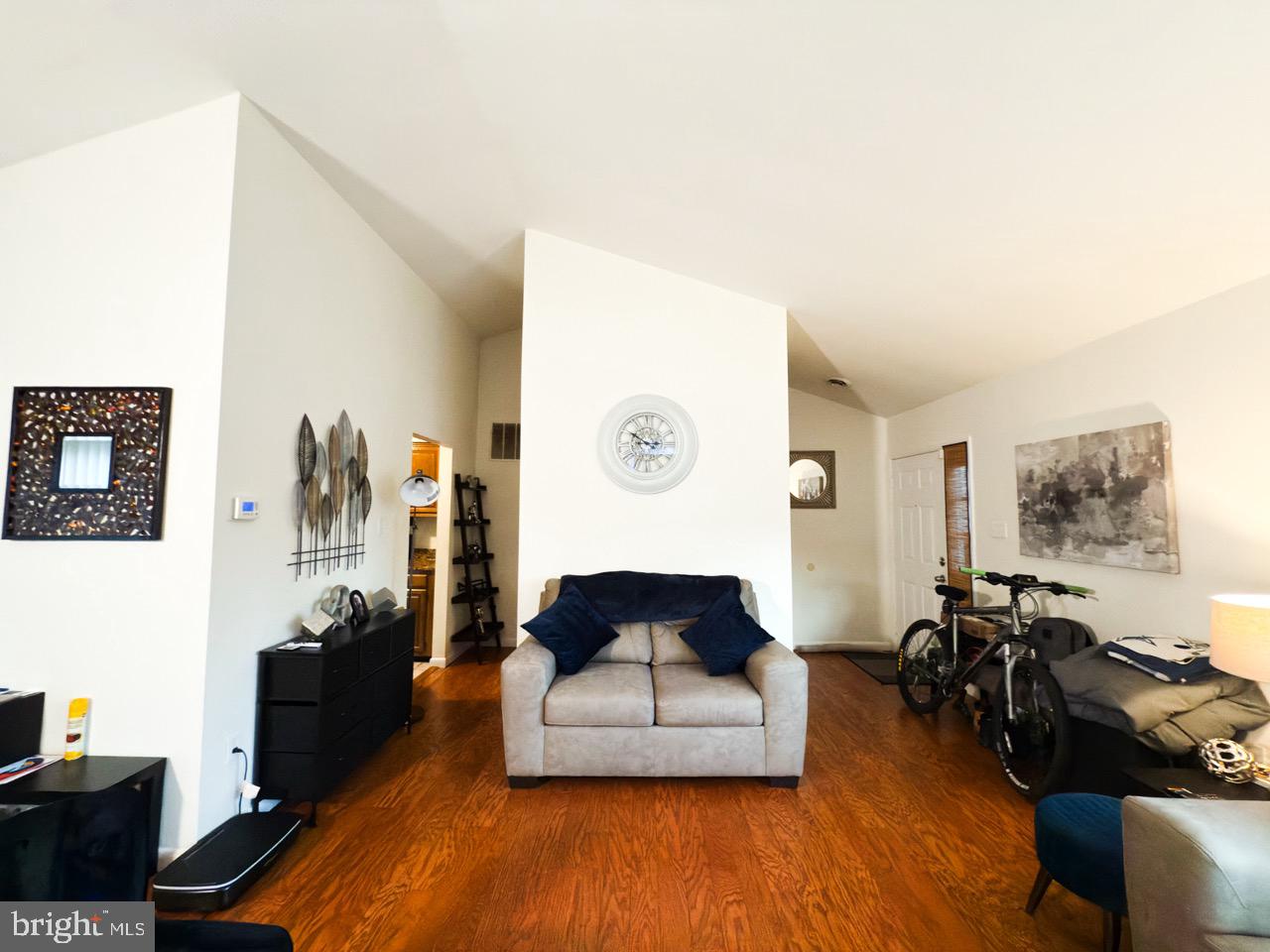 MARLBOROUGH - Residential