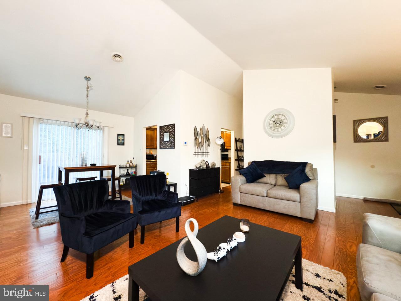 MARLBOROUGH - Residential