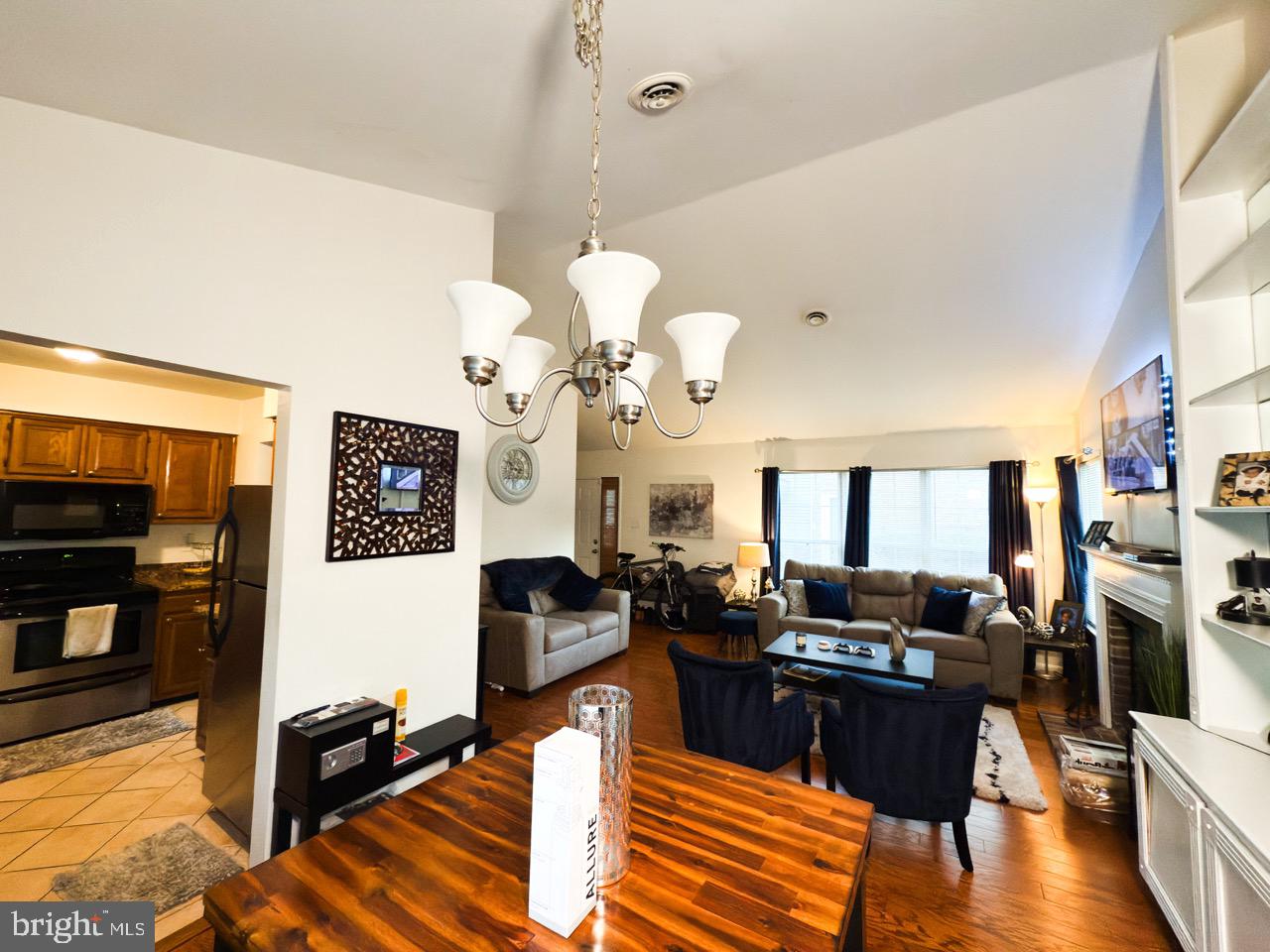 MARLBOROUGH - Residential