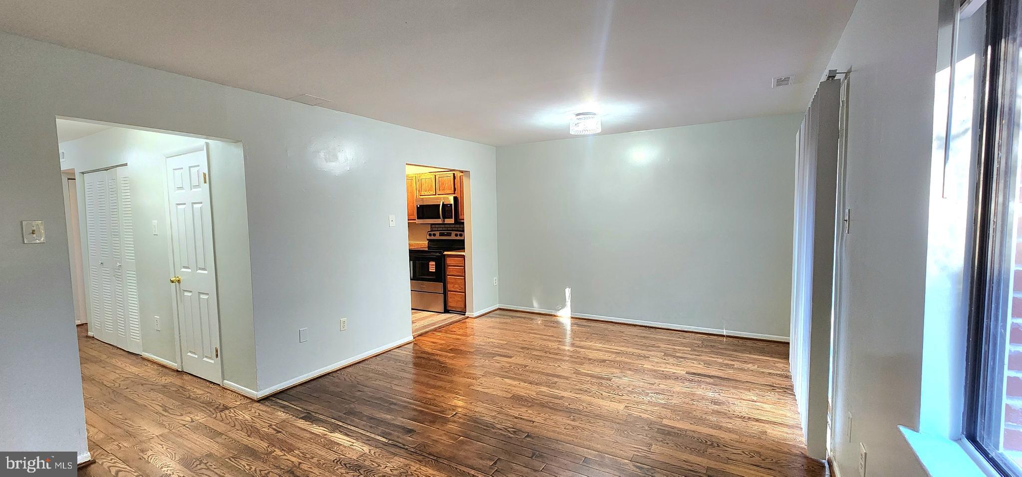 GLASSMANOR - Residential Lease