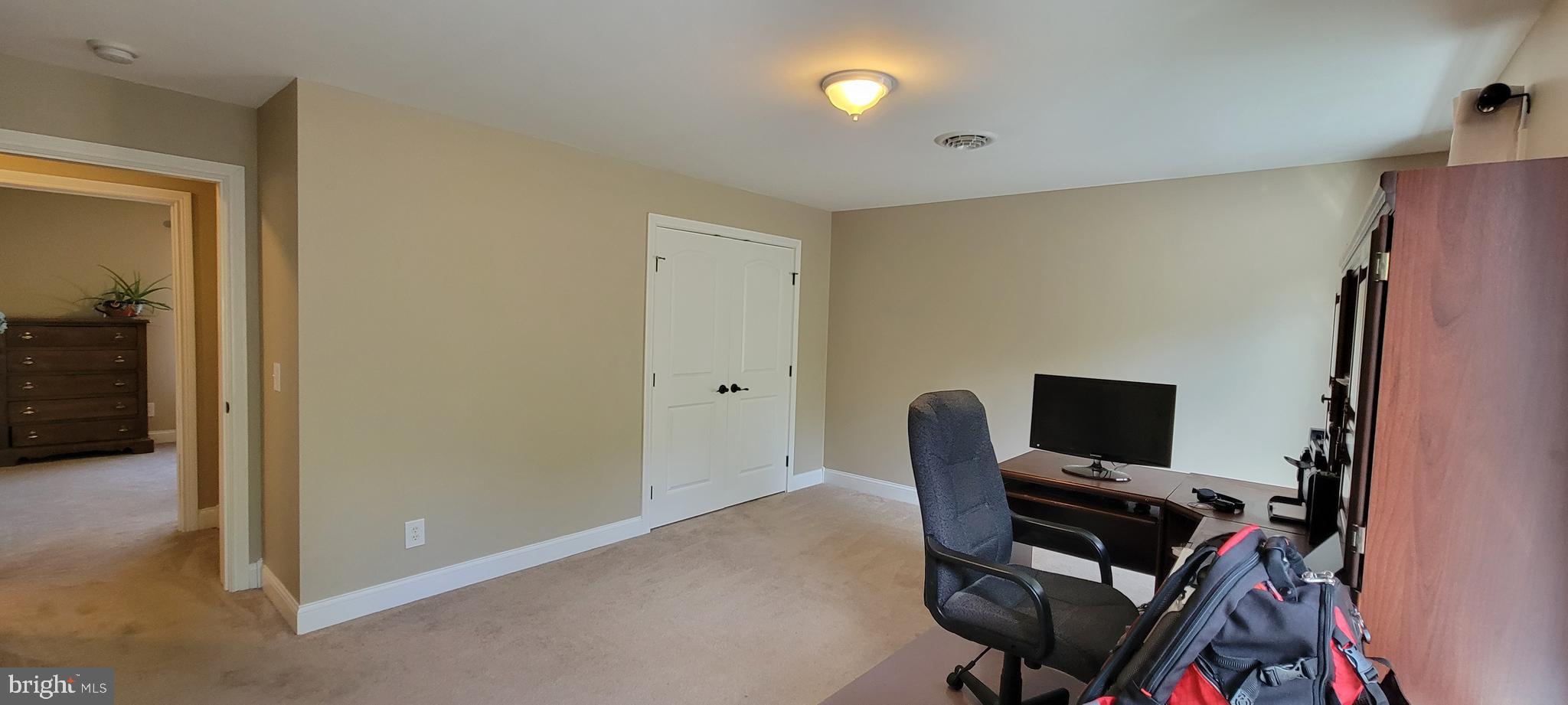 COLONIAL HTS - Residential