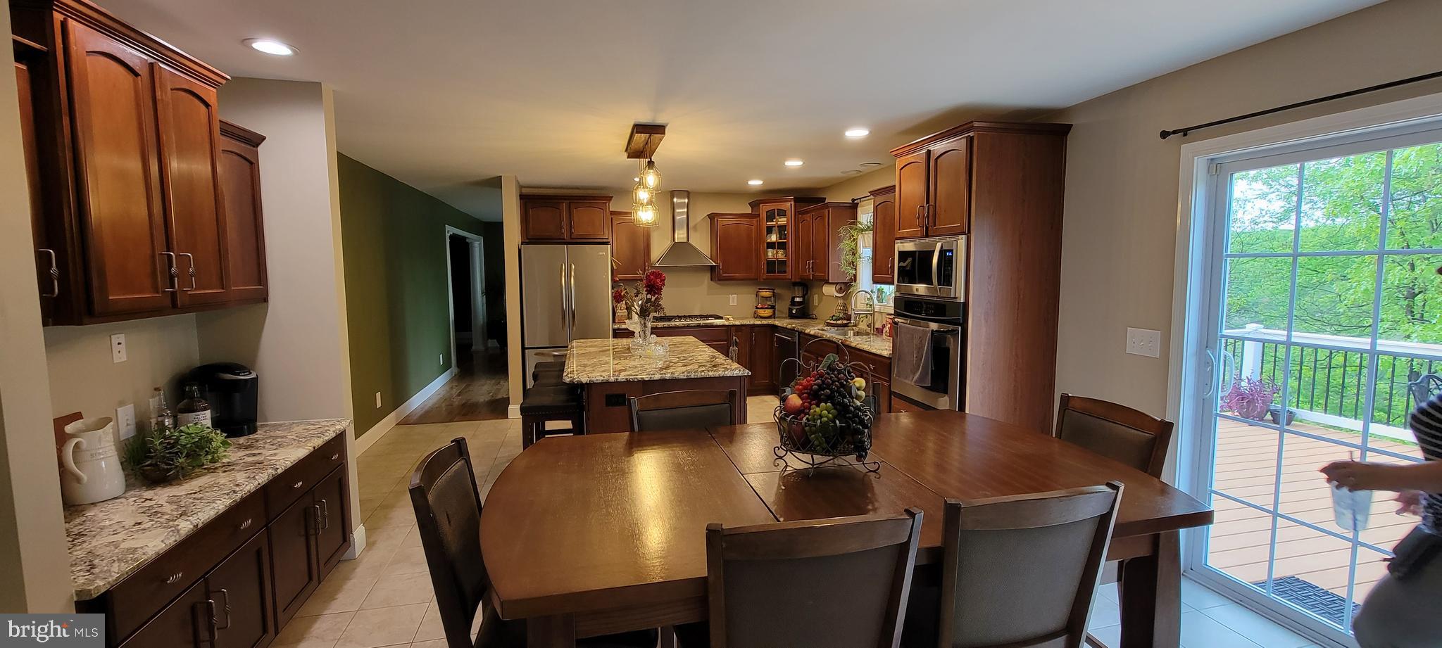 COLONIAL HTS - Residential