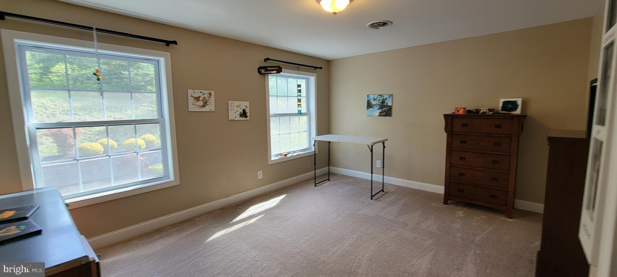 COLONIAL HTS - Residential