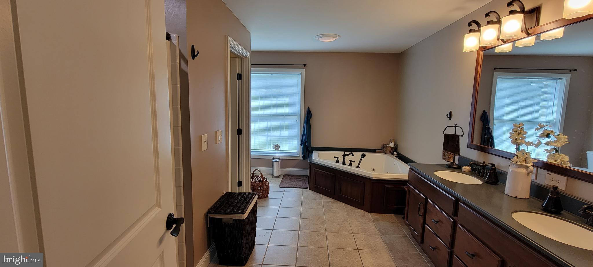 COLONIAL HTS - Residential