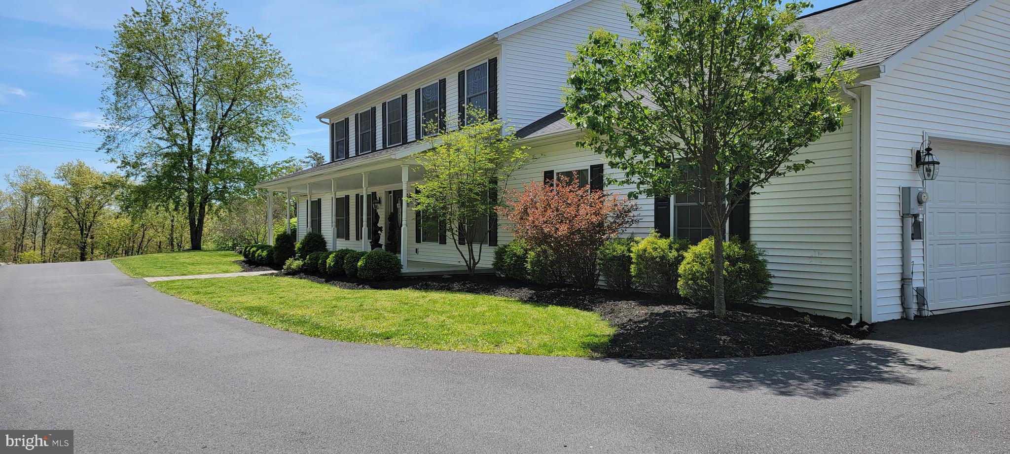 COLONIAL HTS - Residential