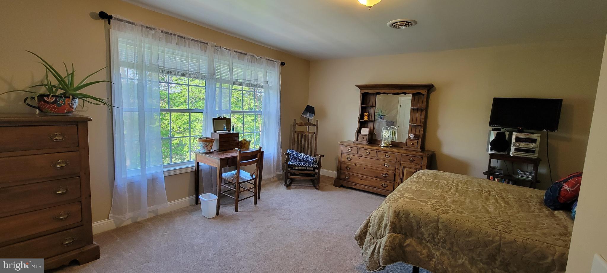 COLONIAL HTS - Residential