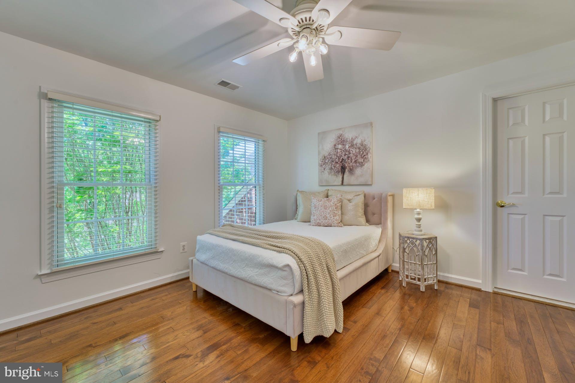 PINEY RUN MEADOW - Residential