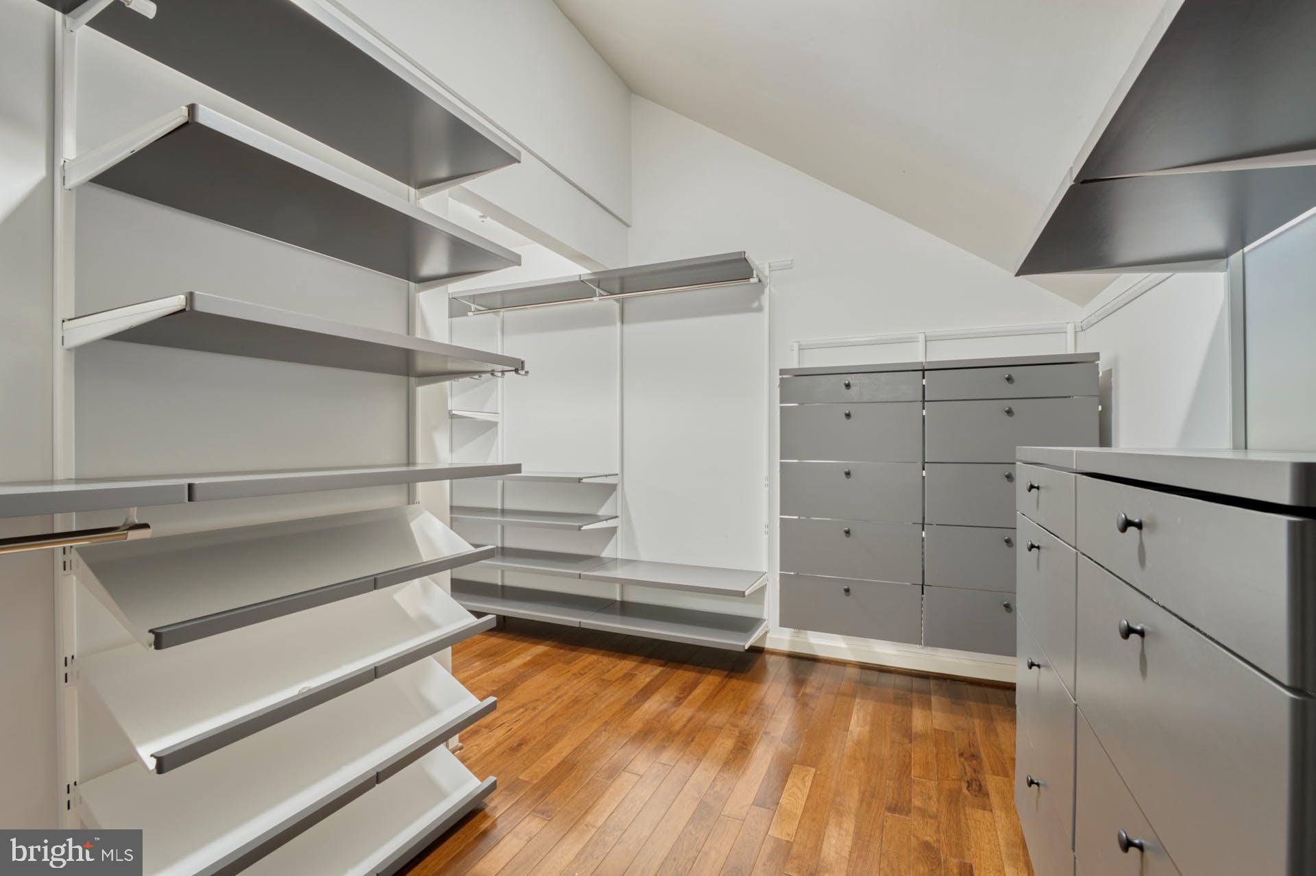 PINEY RUN MEADOW - Residential